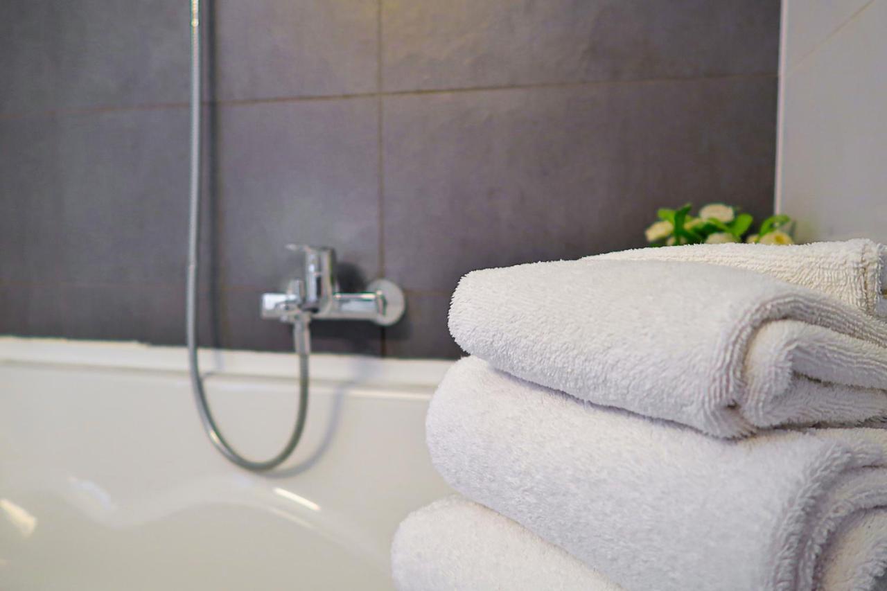 גנט Hotel Adoma מראה חיצוני תמונה