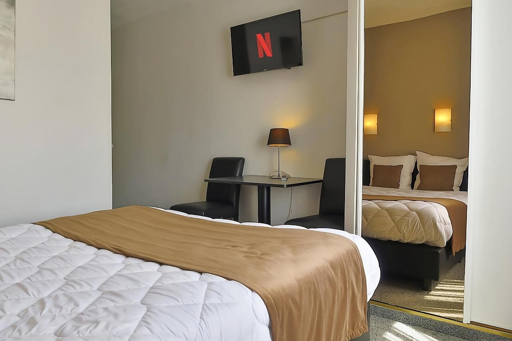 גנט Hotel Adoma מראה חיצוני תמונה